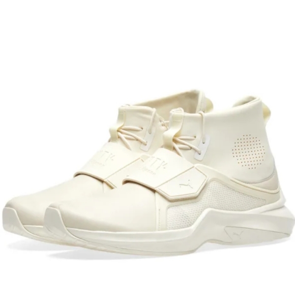 Puma Shoes - 💥NEW💥 Rhianna Fenty Womens Trainer Hi Womens 8